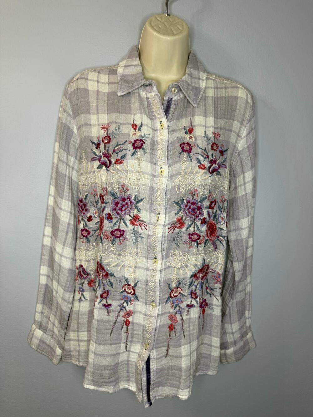 Johnny Was Caelynn Floral Embroidered purple Plaid Shirt Top Workshop Women's XS